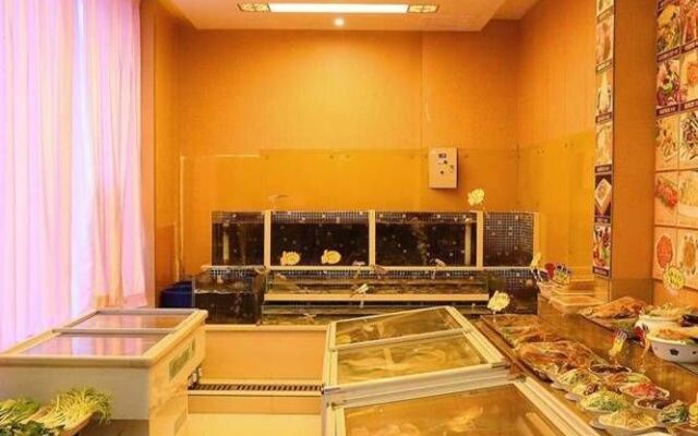 Qingdao Lucky and Better Hotel