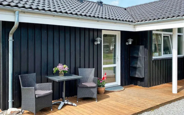 5 Star Holiday Home in Hals