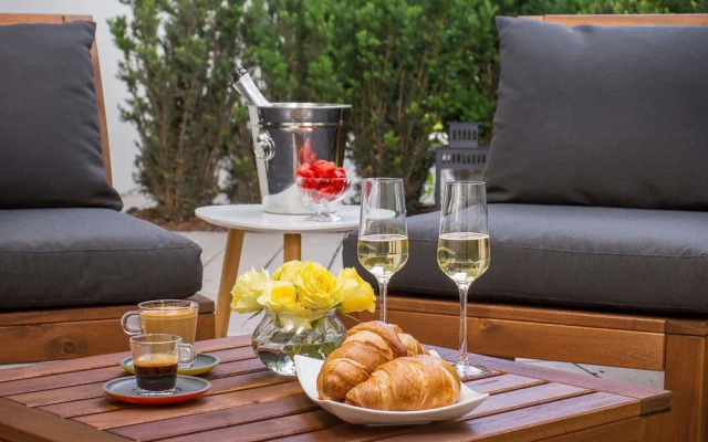 Angel Wawel Luxury Apartments by Amstra