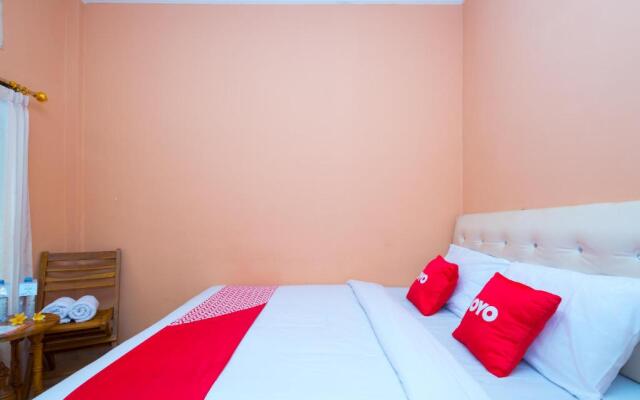 OYO 1492 Rupaqa Hotel