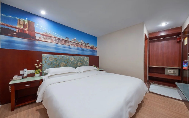 Kaiserdom Hotel China Plaza