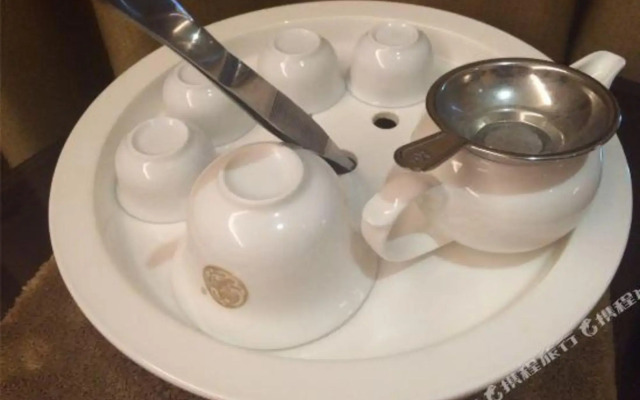 Overseas Chinese Hotel