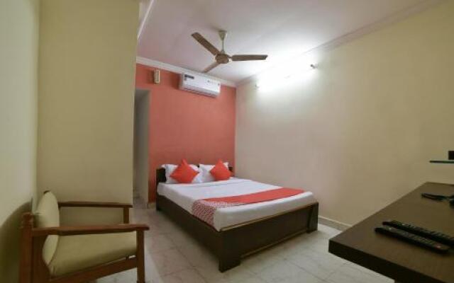 OYO 16533 Hotel Sudarshan