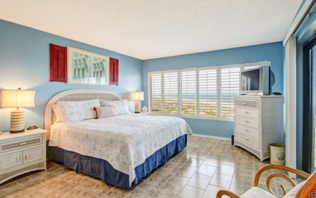 Amelia Surf And Racquet Club condo