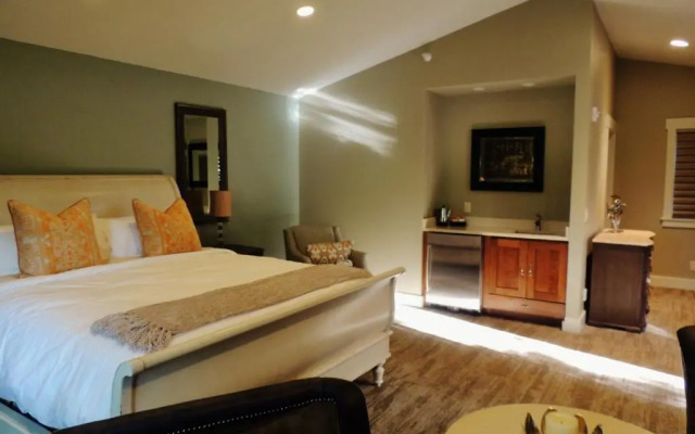 Huff House Inn