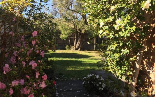 Unique & Spacious Home near Chadstone