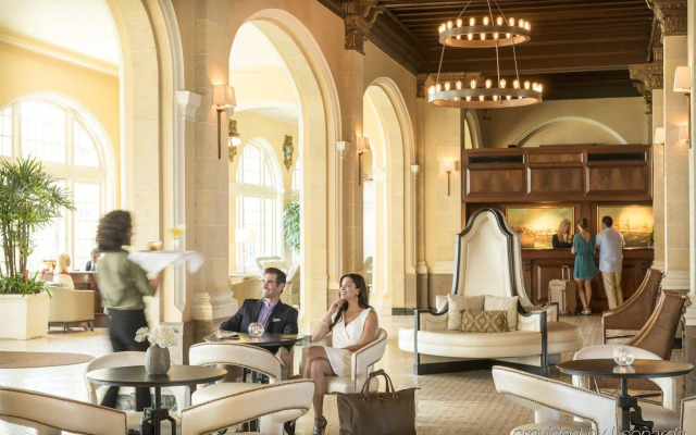 Grand Galvez Resort, Autograph Collection