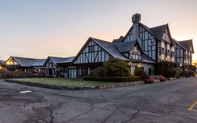 Quality Inn Waddling Dog