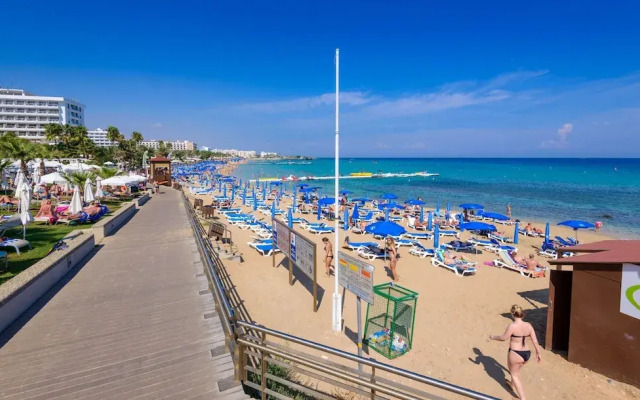 Olivine Waves Villa in Protaras