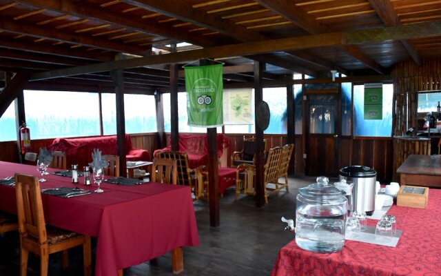 Yaku Amazon Lodge & Expeditions