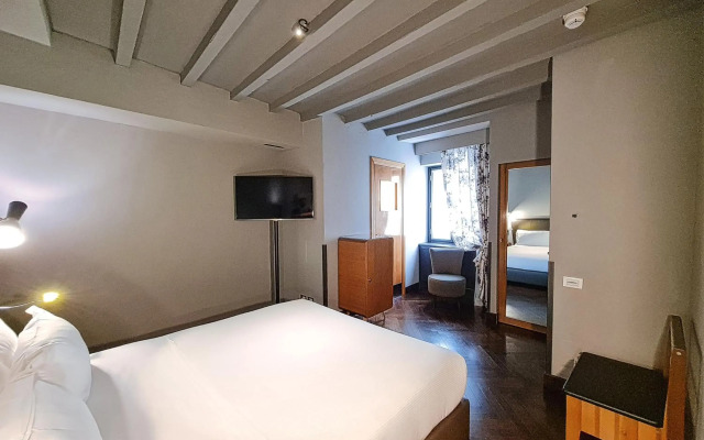 Hotel Garibaldi Blu
