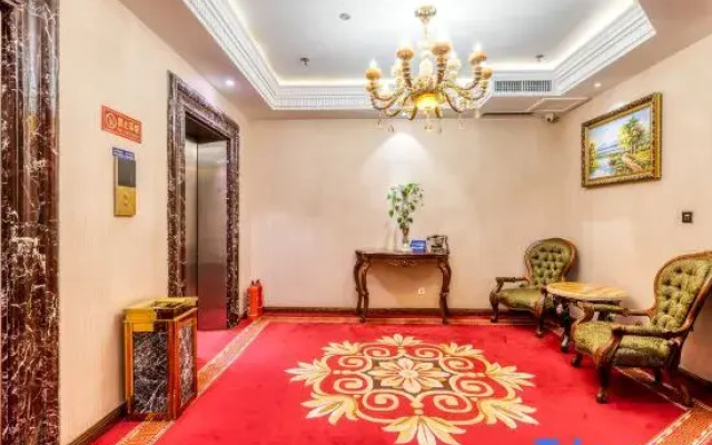 Harbin Zhenning Hotel (Central Street Subway Station Sophia Church Branch)