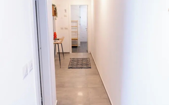3BR Skyline Retreat on the 24th Floor