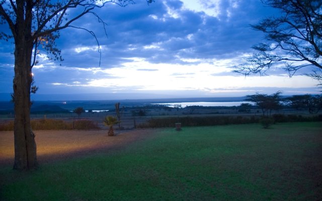 Jacaranda Lake Elementaita Lodge