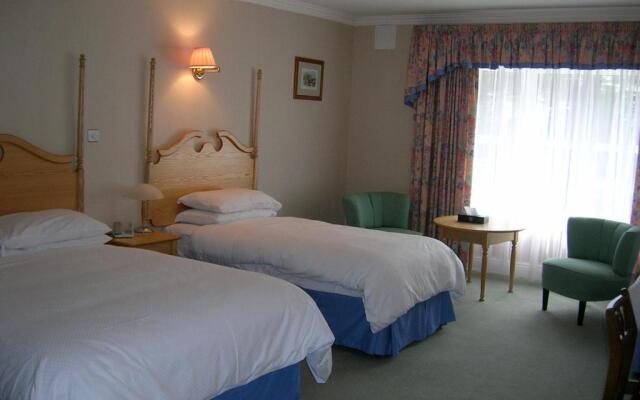 The Cedar Lodge Hotel and Restaurant