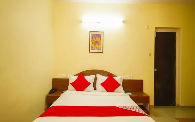 OYO 23500 Hotel Blue Valley
