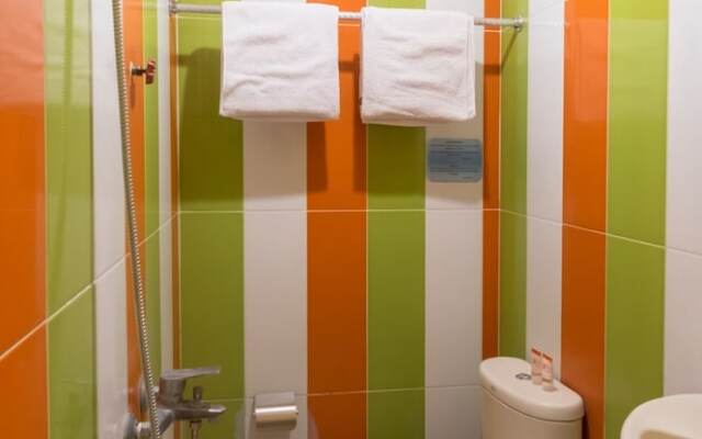 Capital O 615 Residence Puri Hotel Syariah