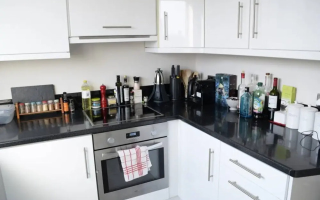 Decorated 1 Bedroom in Ladbroke Grove