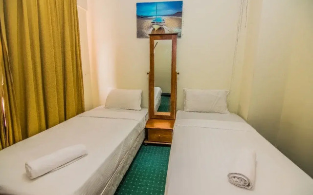 Marina Travellers Suite Marina Court
