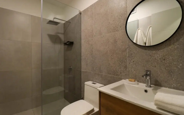 w Majestic 2BR w Balcony in Miraflores
