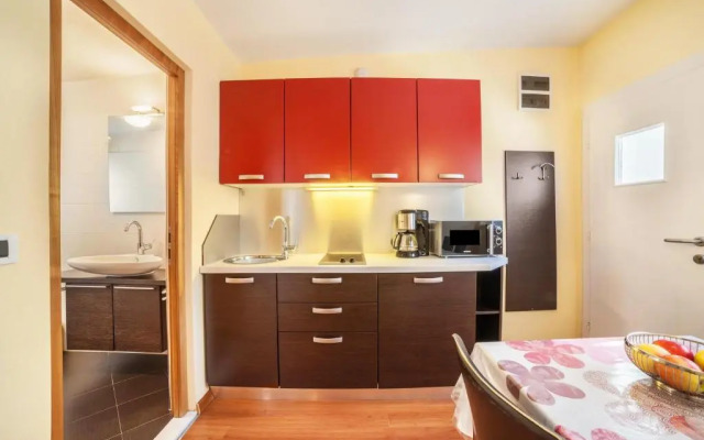 Camping Adler Bungalow 18