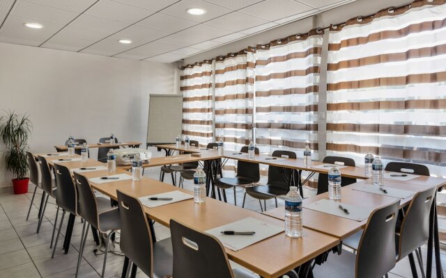 Appart'city Marseille Aeroport Vitrolles - Appart Hotel