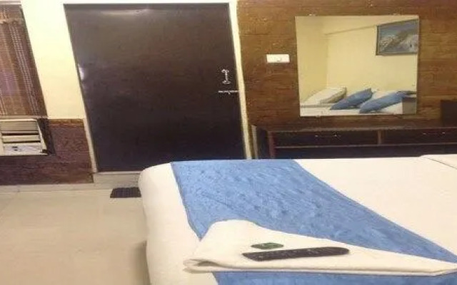 Room Maangta 111 @ Andheri East