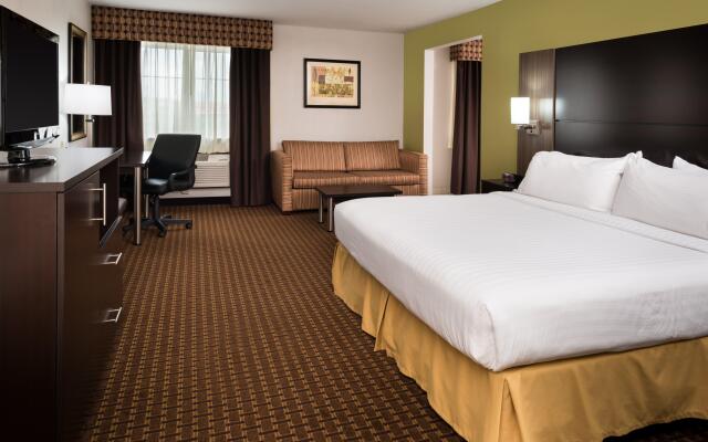 Holiday Inn Express Hotel & Suites Bucyrus, an IHG Hotel