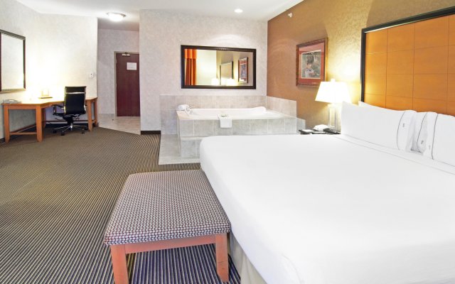 Holiday Inn Express Hotel & Suites Calgary S-Macleod Trail S, an IHG Hotel