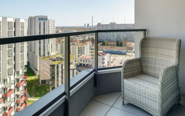 Apartment With Balcony by Renters