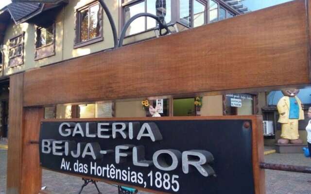 Studio ao lado da Famosa Rua Coberta