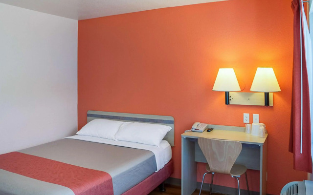 Motel 6 Ukiah, CA