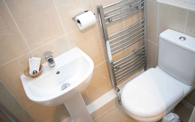 Royal Square Hotel - BHX & NEC