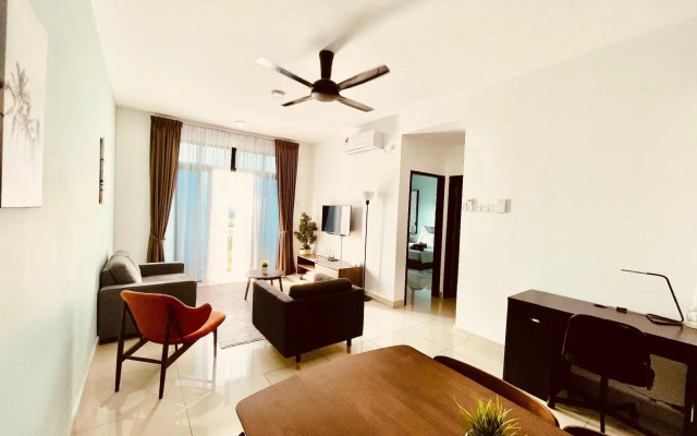 Sofeya Desaru Guest House with Pool and Wifi