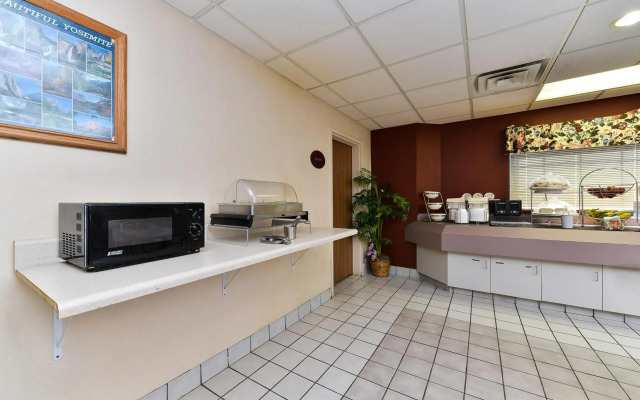 Americas Best Value Inn & Suites Morrow Atlanta