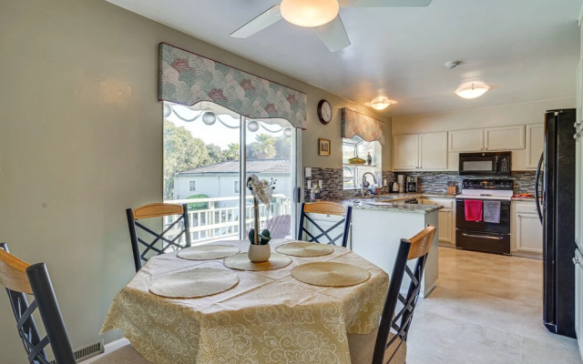 Castro Valley Home w/ Private Deck!