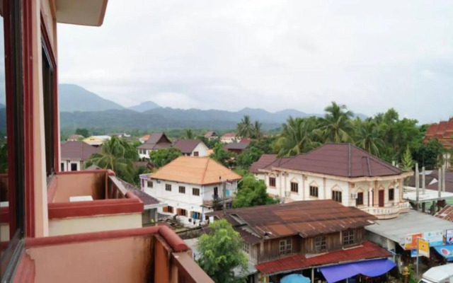 Savanh Vangvieng Hotel