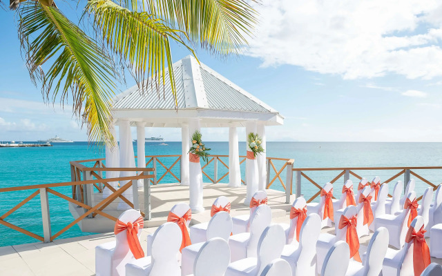 Sonesta Maho Beach All Inclusive Resort Casino & Spa