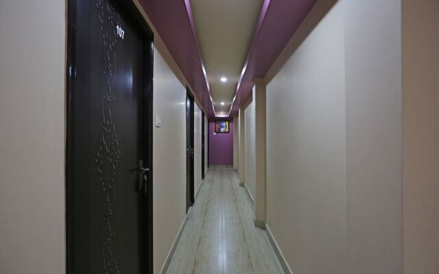 OYO 13388 Hotel Virgo