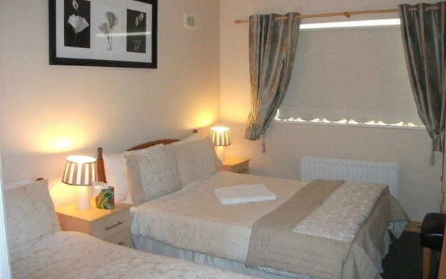 Aaron Vale B&B