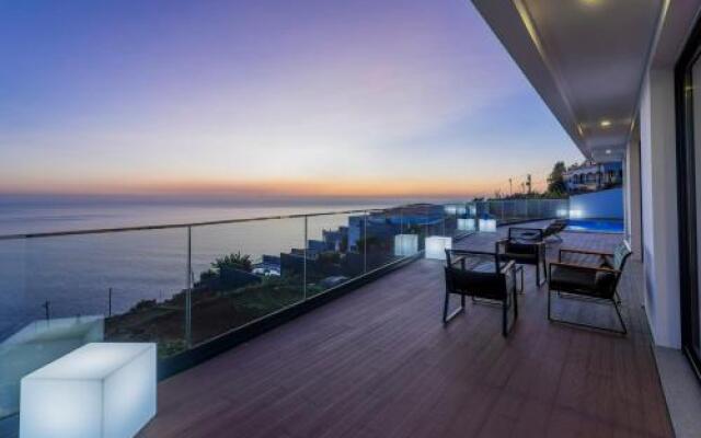 Searenity Vacation Home I by Travel to Madeira