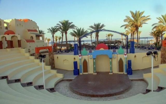 Protels Beach Club & SPA
