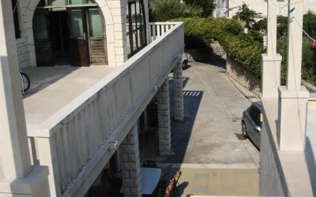Villa Mir