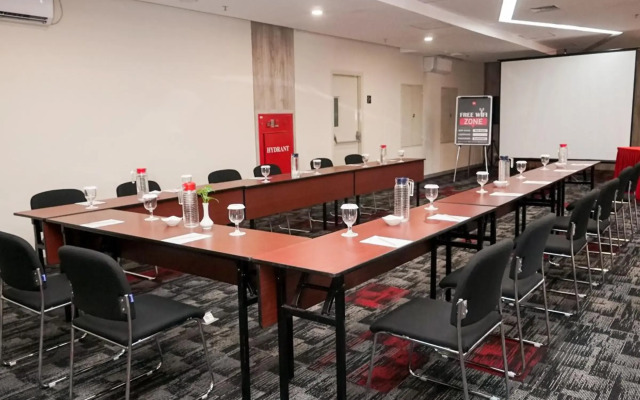 ibis Jakarta Senen