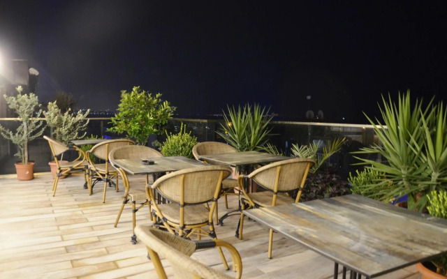 Grand Mark Hotel
