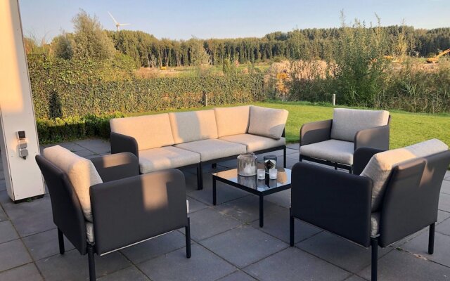 Luxury Holiday Home in Zeewolde With Garden and Bubble Bath