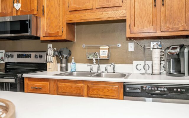 Historic Gem Russell Suite 3