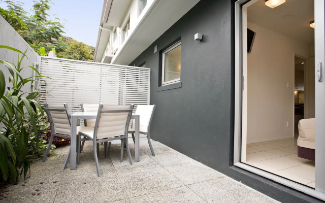Sea Spray Suites