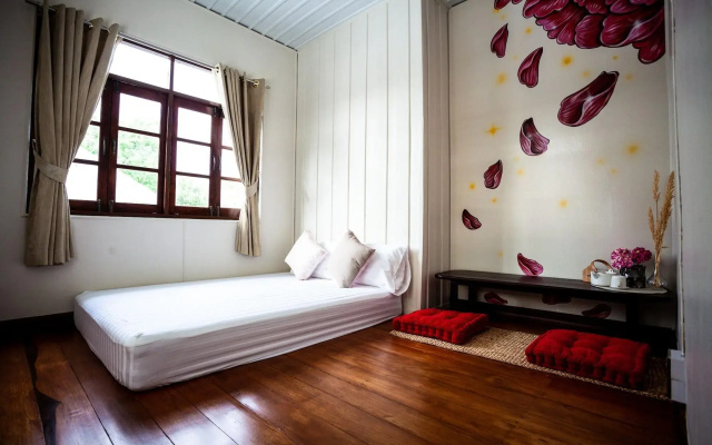 Baan Suan Krung Kao