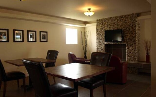 Grand Mountain Lodge